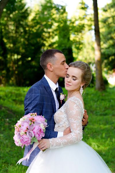 Wedding photographer Kristina Vinova (vinova). Photo of 8 June 2019