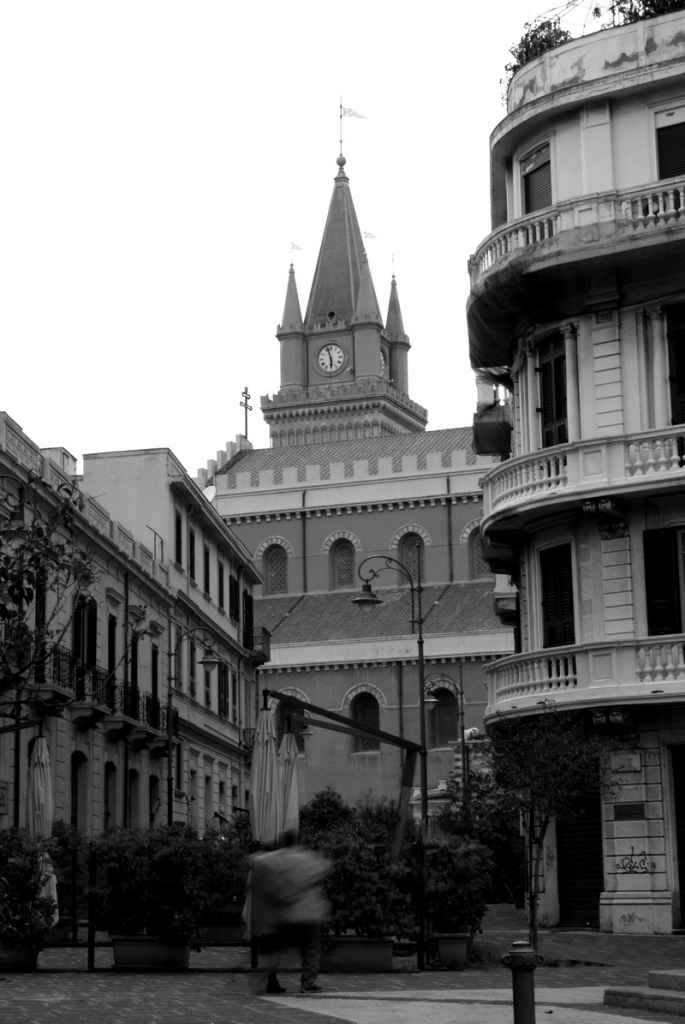 Verso la piazza di Giovanni Coccoli