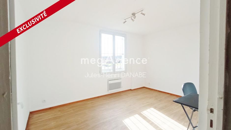 Vente locaux professionnels 9 pièces 355 m² à Sens (89100), 221 667 €