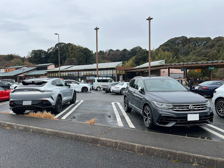 ティグアンのツーリング・スーパーカー・高級車・Tiguan R・日本平ホテルに関するカスタム事例の投稿画像1枚目