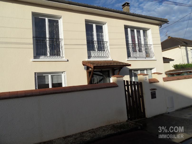 Vente maison 7 pièces 133.42 m² à Chatellerault (86100), 203 940 €