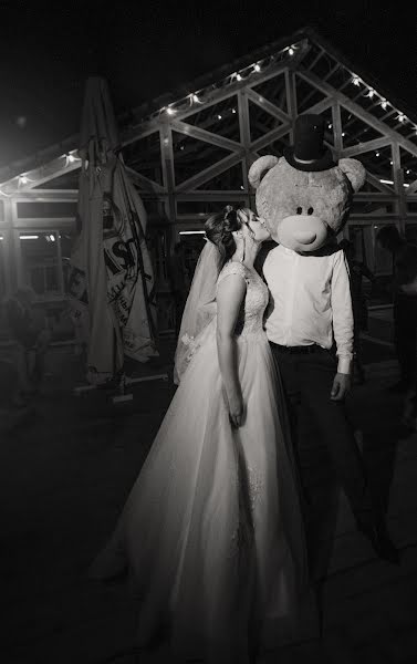 Fotógrafo de casamento Aleksey Lyapnev (lyapnev). Foto de 7 de abril 2020