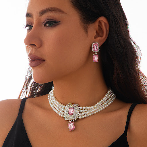 Title 25, Fashion Sense Pearl Necklace Suit Geometric. El...