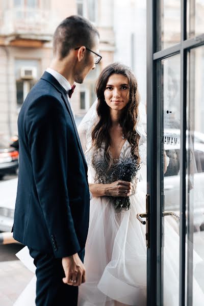 ช่างภาพงานแต่งงาน Dima Zaharia (dimanrg) ภาพเมื่อ 15 กรกฎาคม 2019