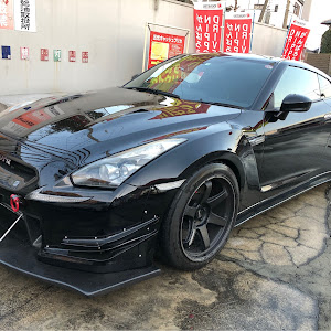 NISSAN GT-R R35