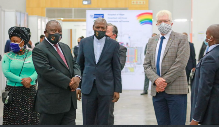 President Cyril Ramaphosa (left) along with health minister Zweli Mkhize (middle) and Western Cape premier Alan Winde (right) during the province's Covid-19 response assessment on June 5 2020.