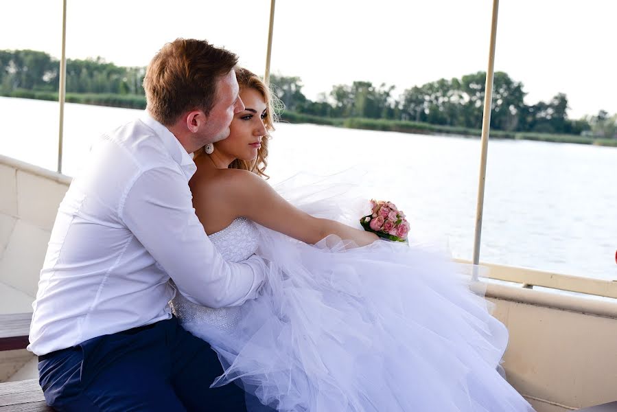 Wedding photographer Mariusz Wiecha (mariuszwiecha). Photo of 21 September 2017