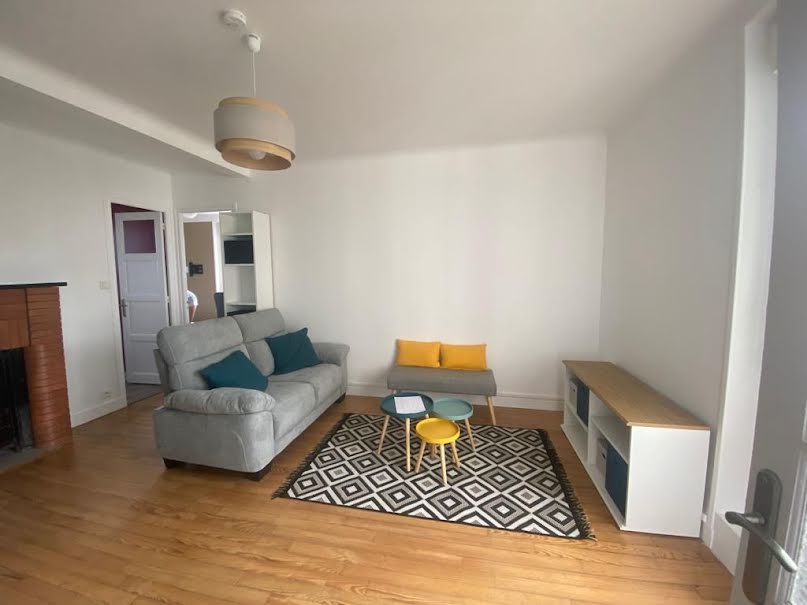 Location meublée appartement 3 pièces 52 m² à Brest (29200), 690 €