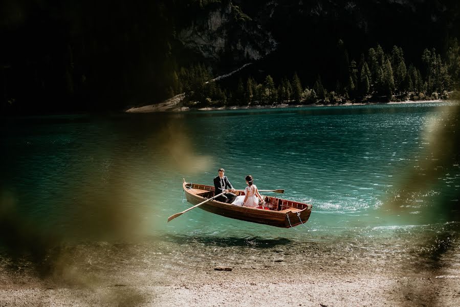 Jurufoto perkahwinan Cosmin Pogan (xlmediaone). Foto pada 25 Oktober 2019