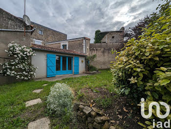 maison à Thouars (79)