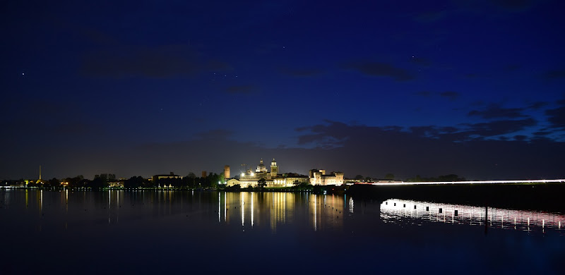 Riflessi a Mantova di pizzicastelle