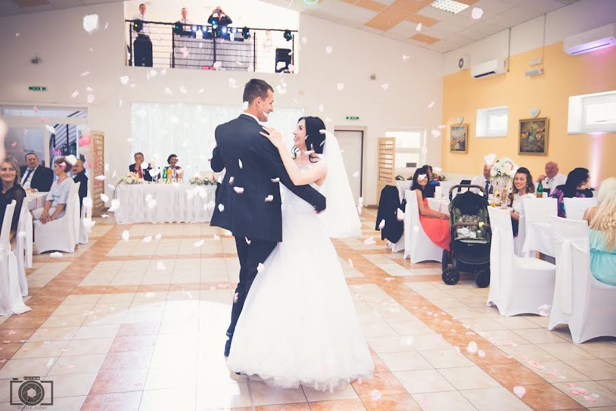 Fotografo di matrimoni Martin Antuš (fotom-svadby). Foto del 16 aprile 2019