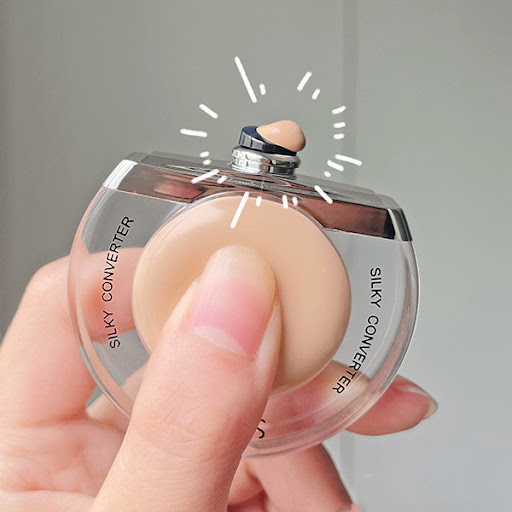 Title 5, Aqua Light Concealer for dry skin and students....
