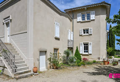 House with pool and terrace 3