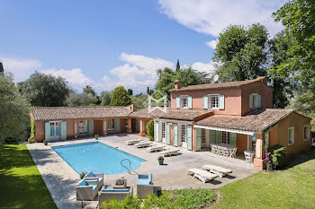 villa à Mougins (06)