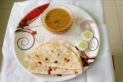 Dal With 2 Chapati