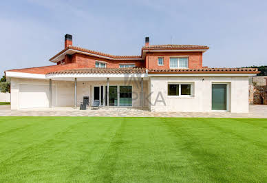 Villa with pool 5