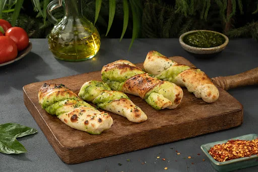 Twisty Bread - Pesto With Vegan Cheese