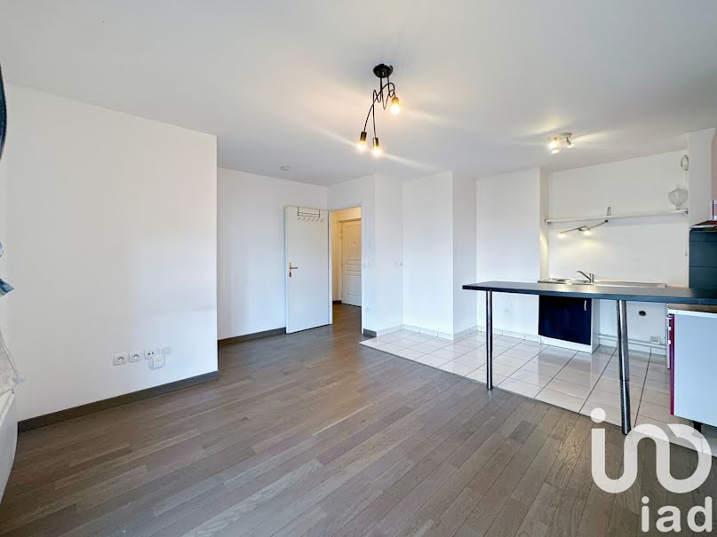 Vente appartement 2 pièces 41 m² à Noisy-le-Grand (93160), 218 000 €