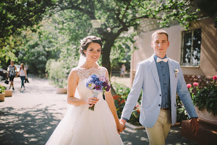 Fotógrafo de casamento Elizaveta Tomashevskaya (fotolizakiev). Foto de 27 de abril 2016