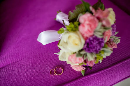 Fotógrafo de casamento Roman Gryaznykh (srphoto). Foto de 19 de junho 2016