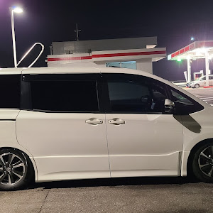 ヴォクシー ZRR80W
