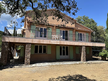 villa à Les issambres (83)