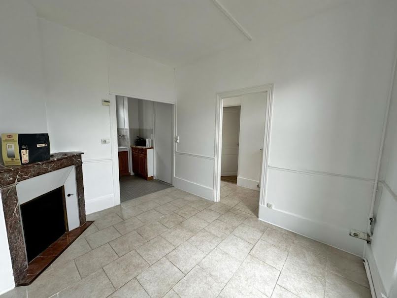 Location  appartement 2 pièces 39 m² à Moret-Loing-et-Orvanne (77250), 750 €