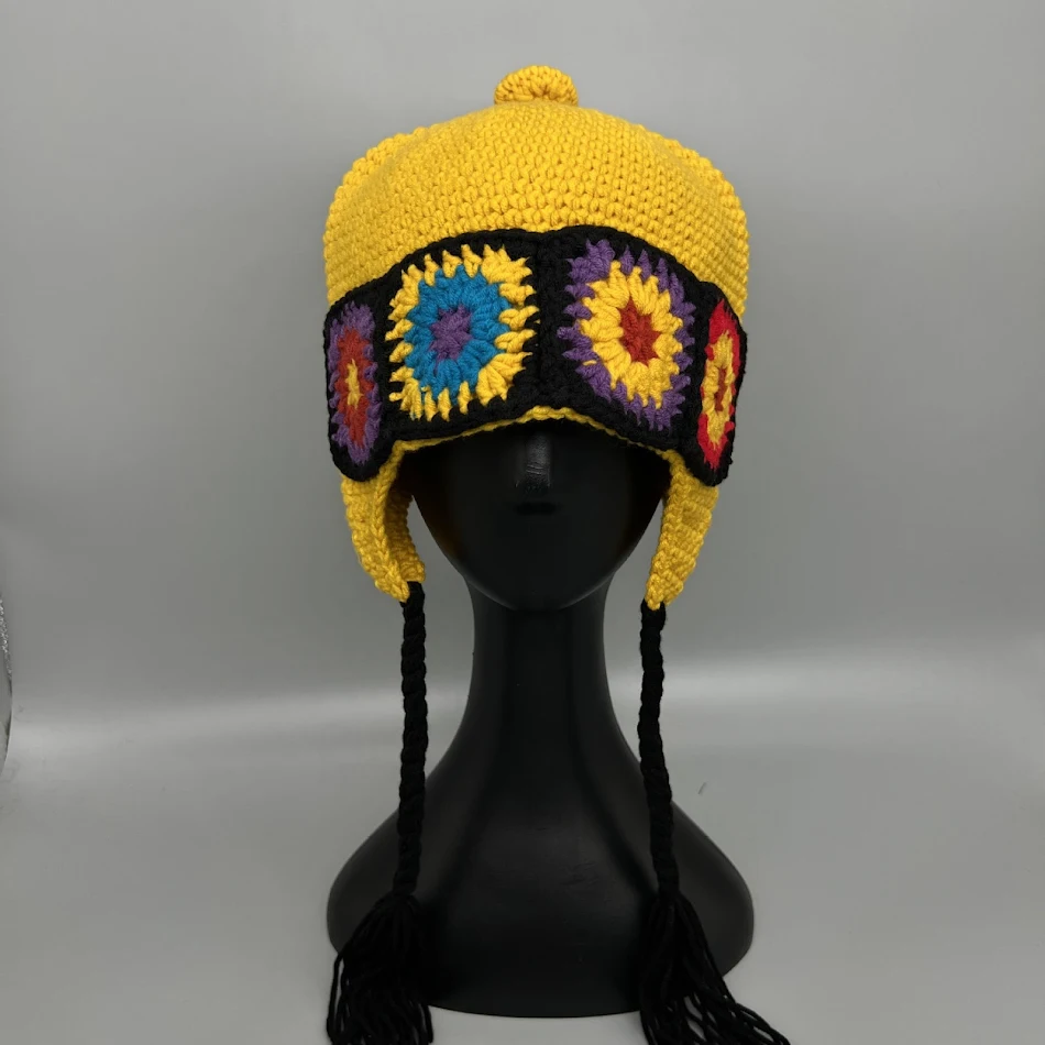 Sombrero étnico hecho a mano con flores tejidas para mujer