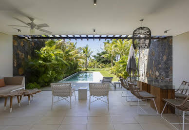 House with pool and terrace 3