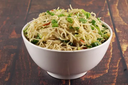 Veg Hakka Noodles