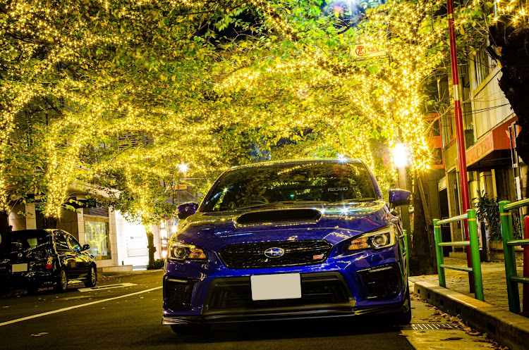 WRX STIの撮影会・ローリングショット・夜景と愛車・都会の夜景・南国気分に関するカスタム事例の投稿画像7枚目