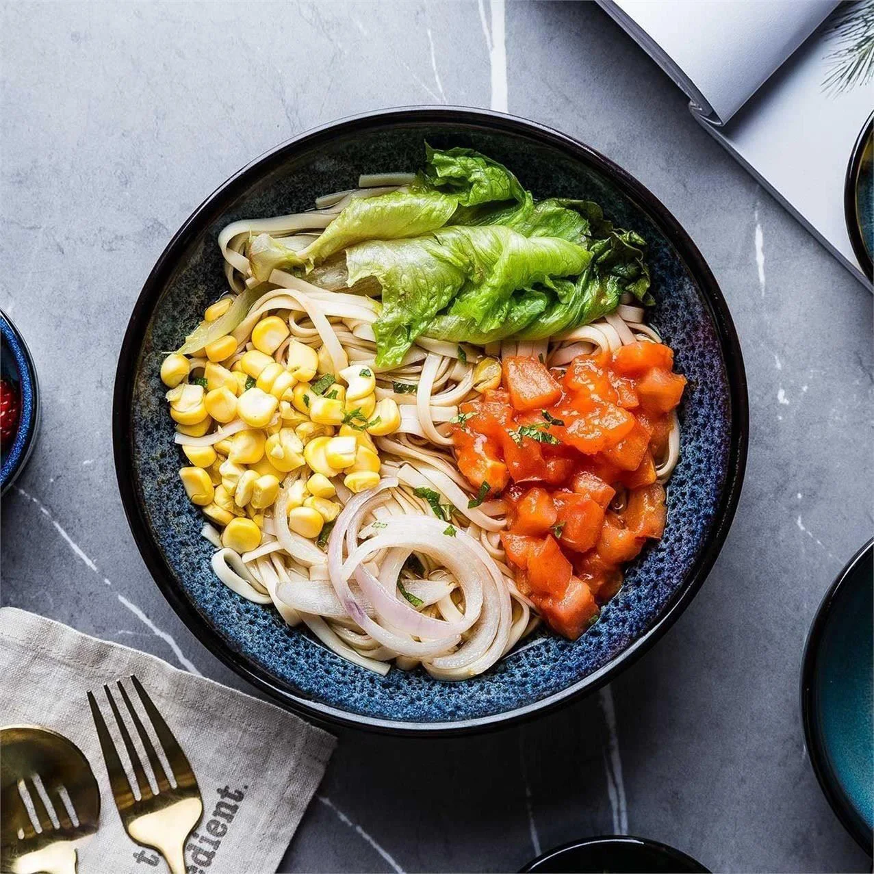 Title 2, Keramische Kom voor Kimchi, Vis en Soep. Servee...