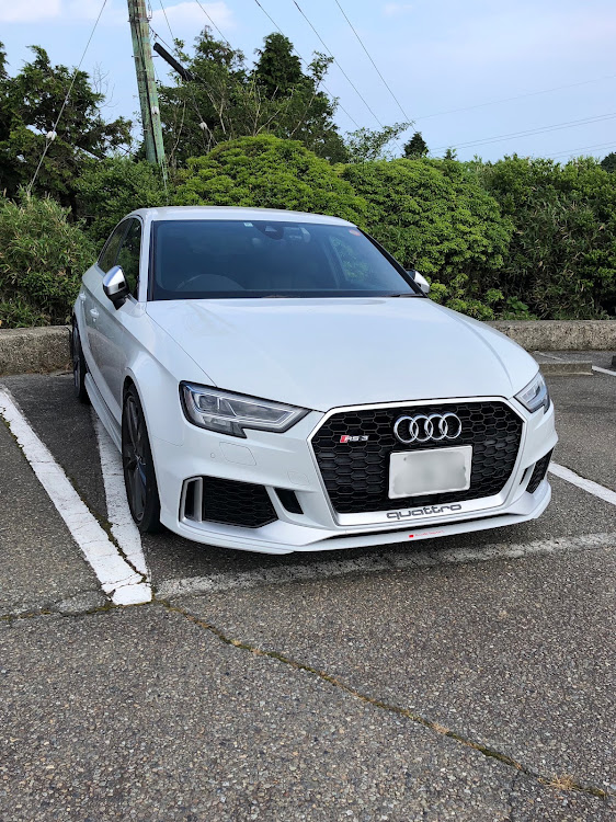 RS3 セダンのドライブ・大観山・大観山スカイラウンジ・梅雨の晴れ間・オフ会に関するカスタム事例の投稿画像9枚目