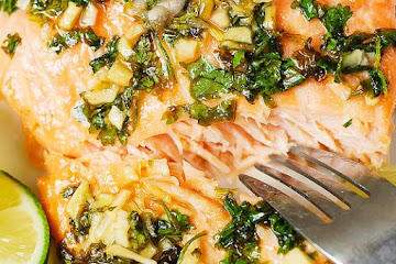 Cilantro-Lime Honey Garlic Salmon (baked in foil)