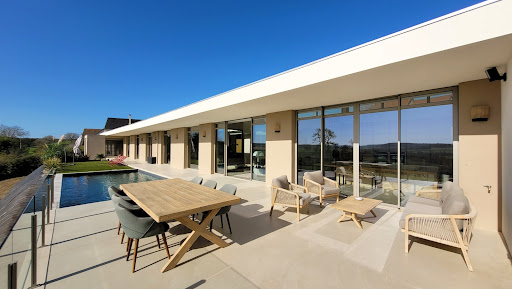 House with pool 1