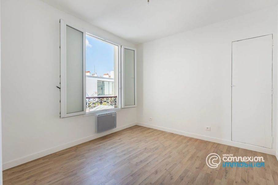 Vente appartement 2 pièces 28.22 m² à Paris 18ème (75018), 359 000 €