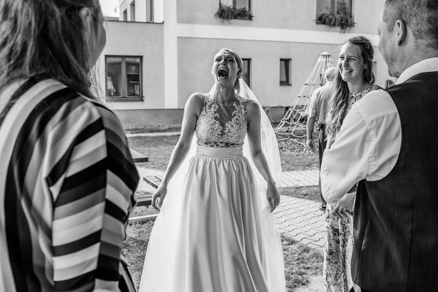 Wedding photographer Eva Holásková (evaholaskova). Photo of 24 April 2020