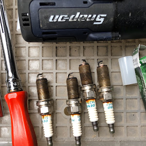 ハイラックスサーフ TRN215W
