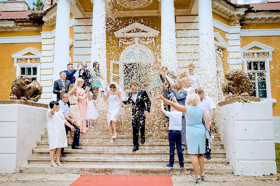 Wedding photographer Masha Frolova (frolova). Photo of 8 July 2017