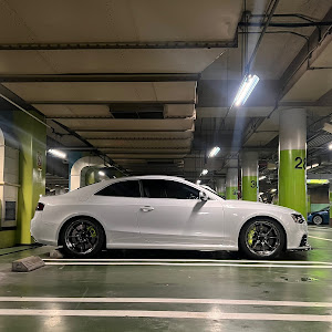 RS5 クーペ B8