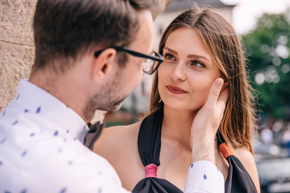 男がキスしたくなる瞬間 付き合ってない女にしちゃう時のシチュ6個 Trill トリル