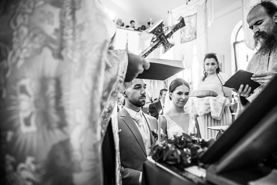 Fotógrafo de casamento Antonia Smetanková (tonkasmetankova). Foto de 26 de março