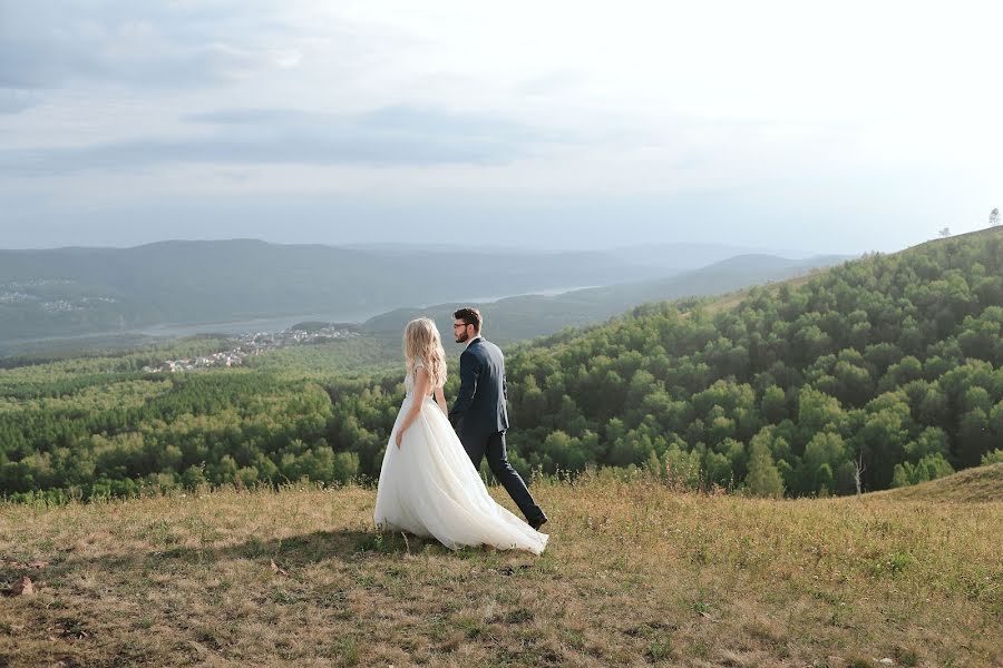 Wedding photographer Lidiya Beloshapkina (beloshapkina). Photo of 4 January 2018