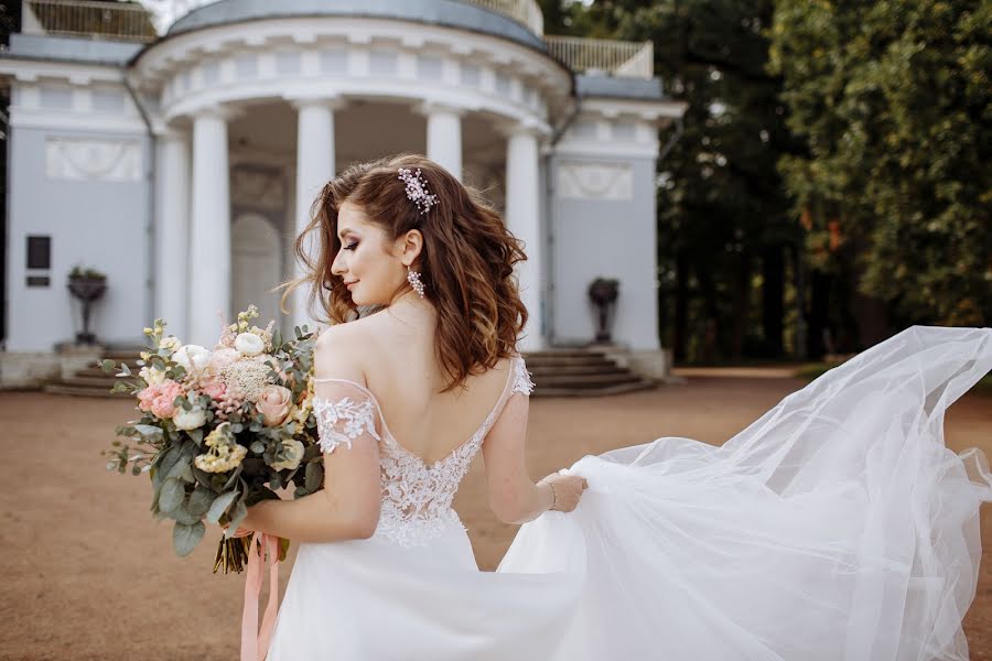 Fotógrafo de casamento Polina Pavlova (polina-pavlova). Foto de 12 de setembro 2017