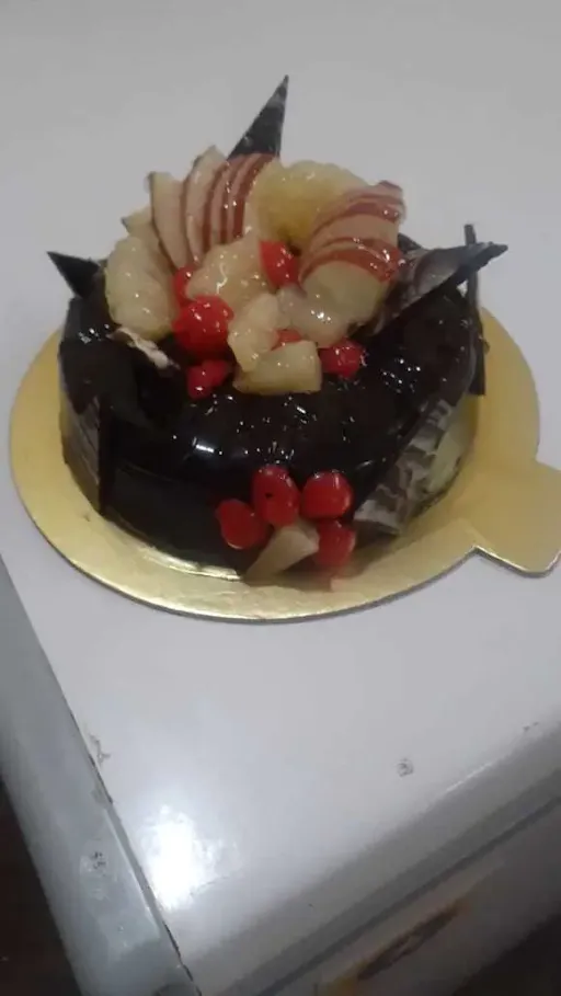 Chocolate Fruit Cake [500 Grams]