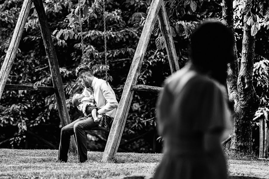 Fotógrafo de casamento Carmelo Ucchino (carmeloucchino). Foto de 2 de abril 2020