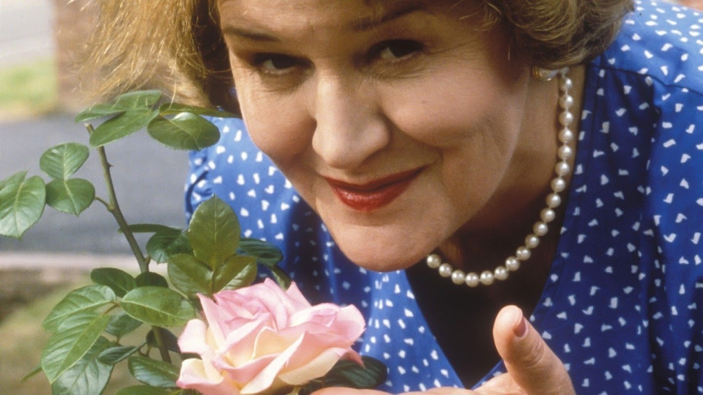 Watch Keeping Up Appearances live