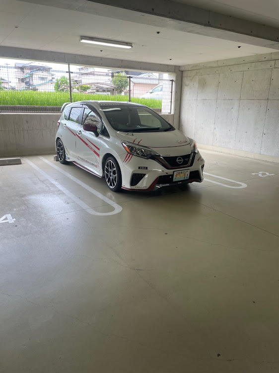 ノートの#nismo・#NISSAN・また、よろしくお願いしますに関するカスタム事例の投稿画像2枚目