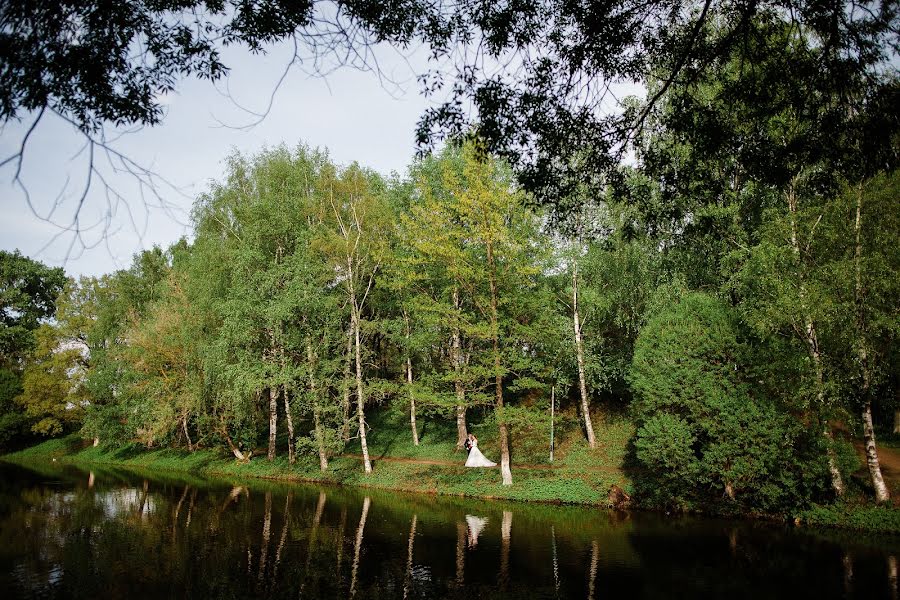 Bröllopsfotograf Oleg Sverchkov (sverchkovoleg). Foto av 19 maj 2018